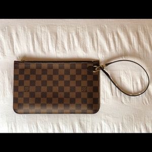 LOUIS VUITTON POCHETTE DAMIER EBENE